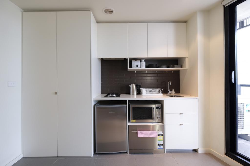 מלבורן Mono Apartments On Franklin Street מראה חיצוני תמונה