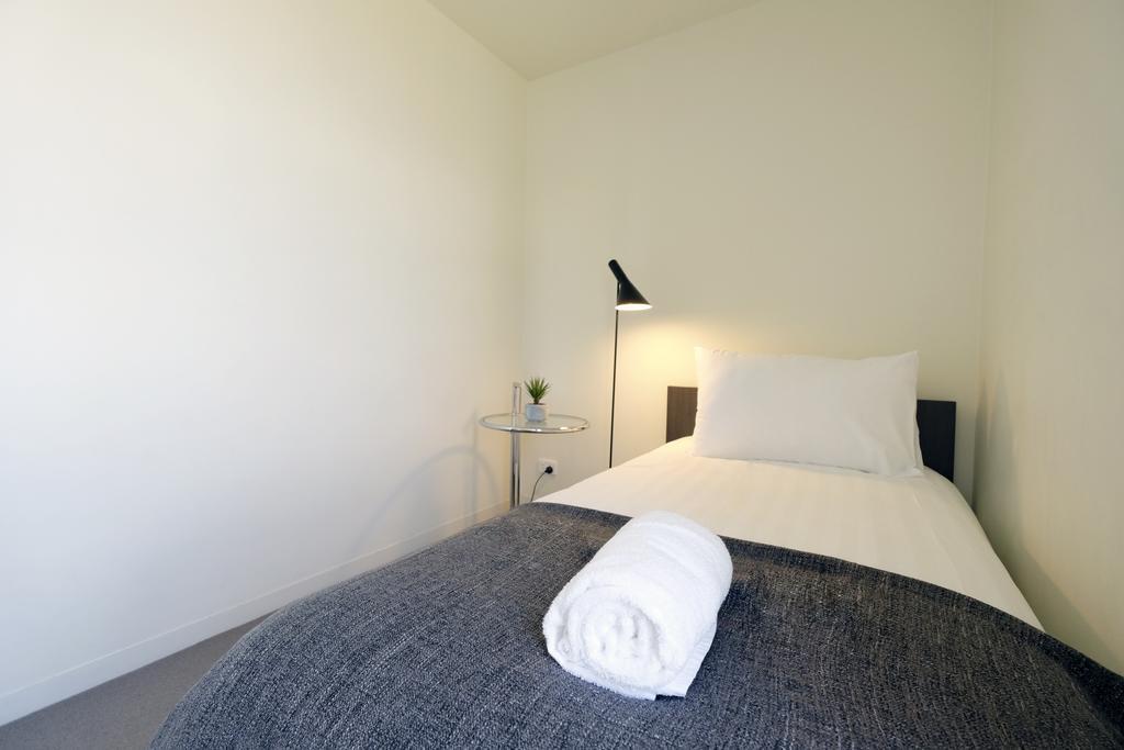 מלבורן Mono Apartments On Franklin Street מראה חיצוני תמונה