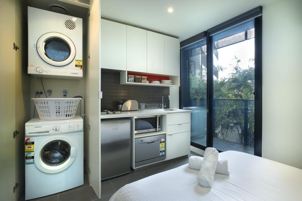 מלבורן Mono Apartments On Franklin Street מראה חיצוני תמונה