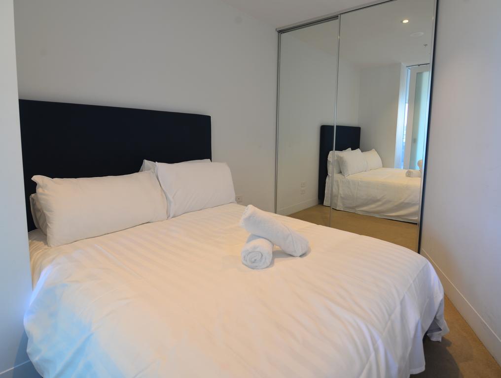 מלבורן Mono Apartments On Franklin Street מראה חיצוני תמונה